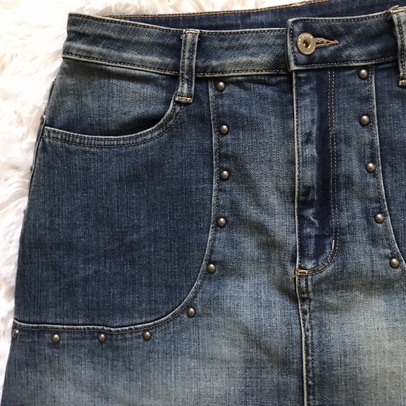 Arizona Jean Company Junior’s Mini Denim Skirt - Picture 2 of 6